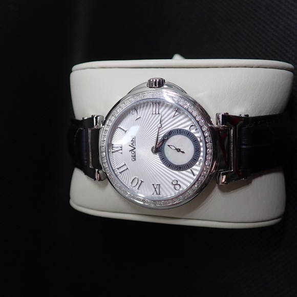 Geovani Swiss Diamond Watch main image 4